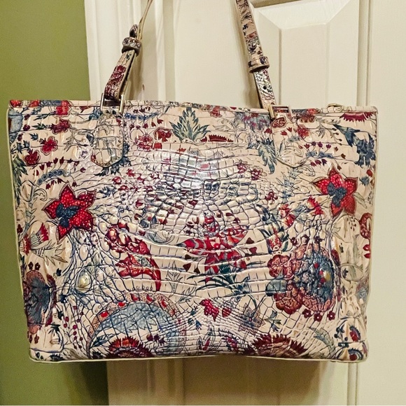 🐦‍🔥SALE! Brahmin Genuine Croc Embossed Leather in Brocade - Picture 10 of 16